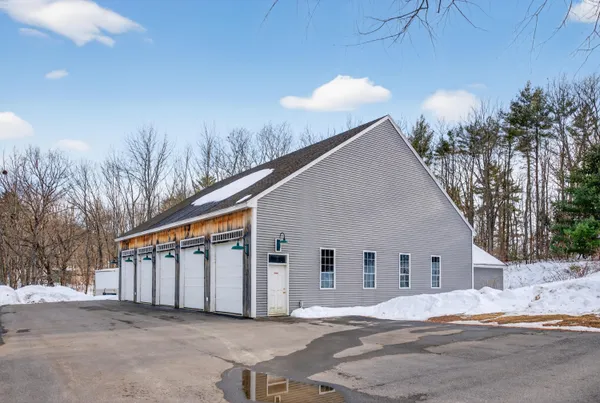 $6,000,000 | 1090 Pittston School Street, Pittston, ME 04345
