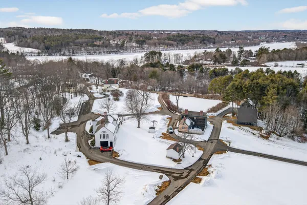 $6,000,000 | 1090 Pittston School Street, Pittston, ME 04345