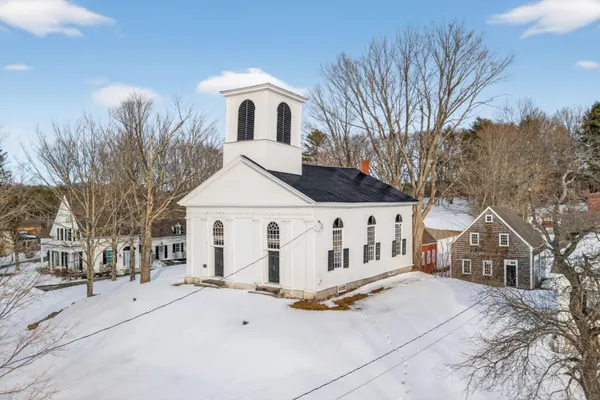 $6,000,000 | 1090 Pittston School Street, Pittston, ME 04345