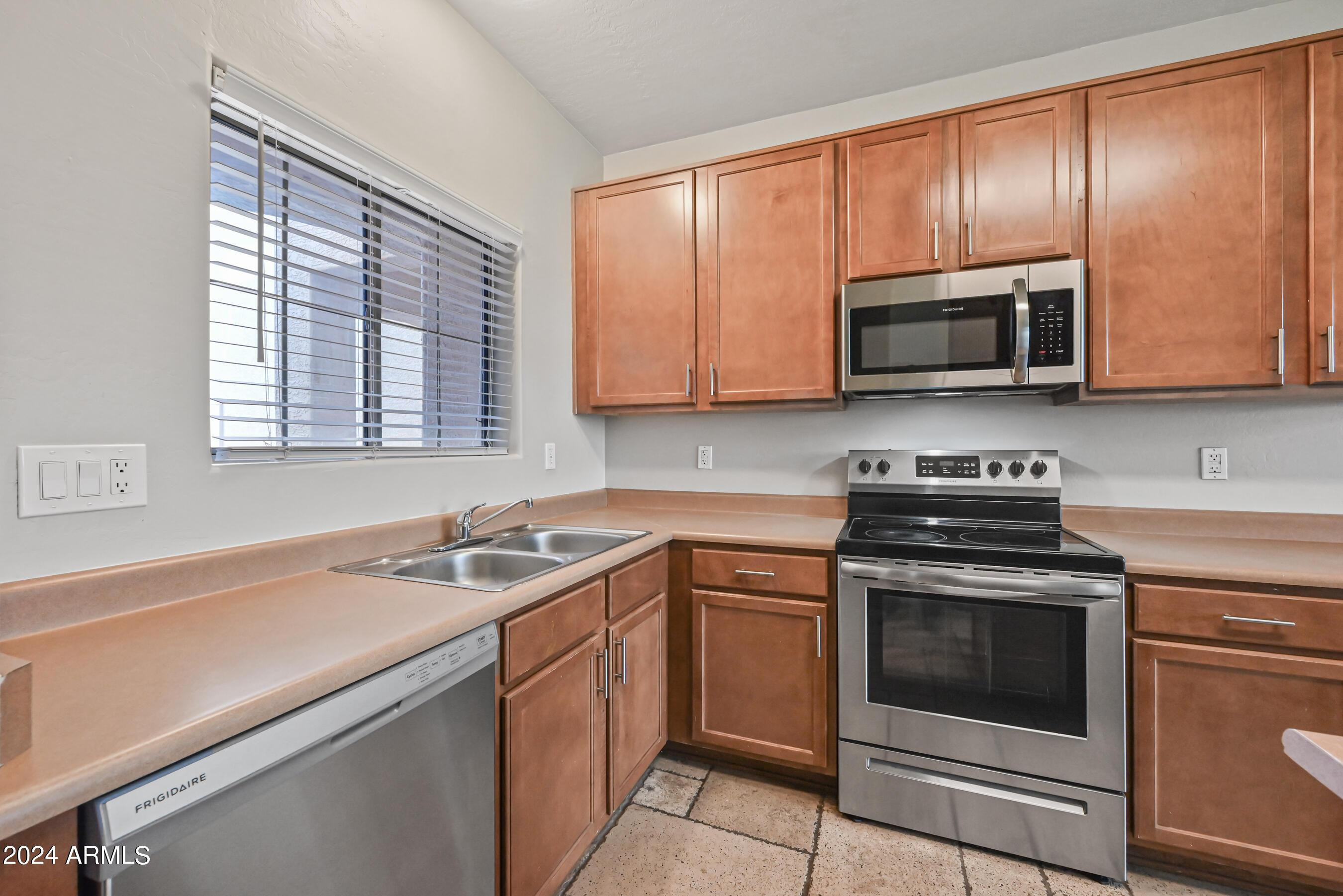 2600 East Springfield Place, Unit 36 Chandler, AZ 85286 - Photo 10 of 22 Photo #10