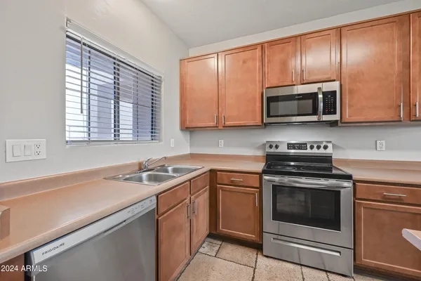 $2,200 | 2600 East Springfield Place, Unit 36, Chandler, AZ 85286
