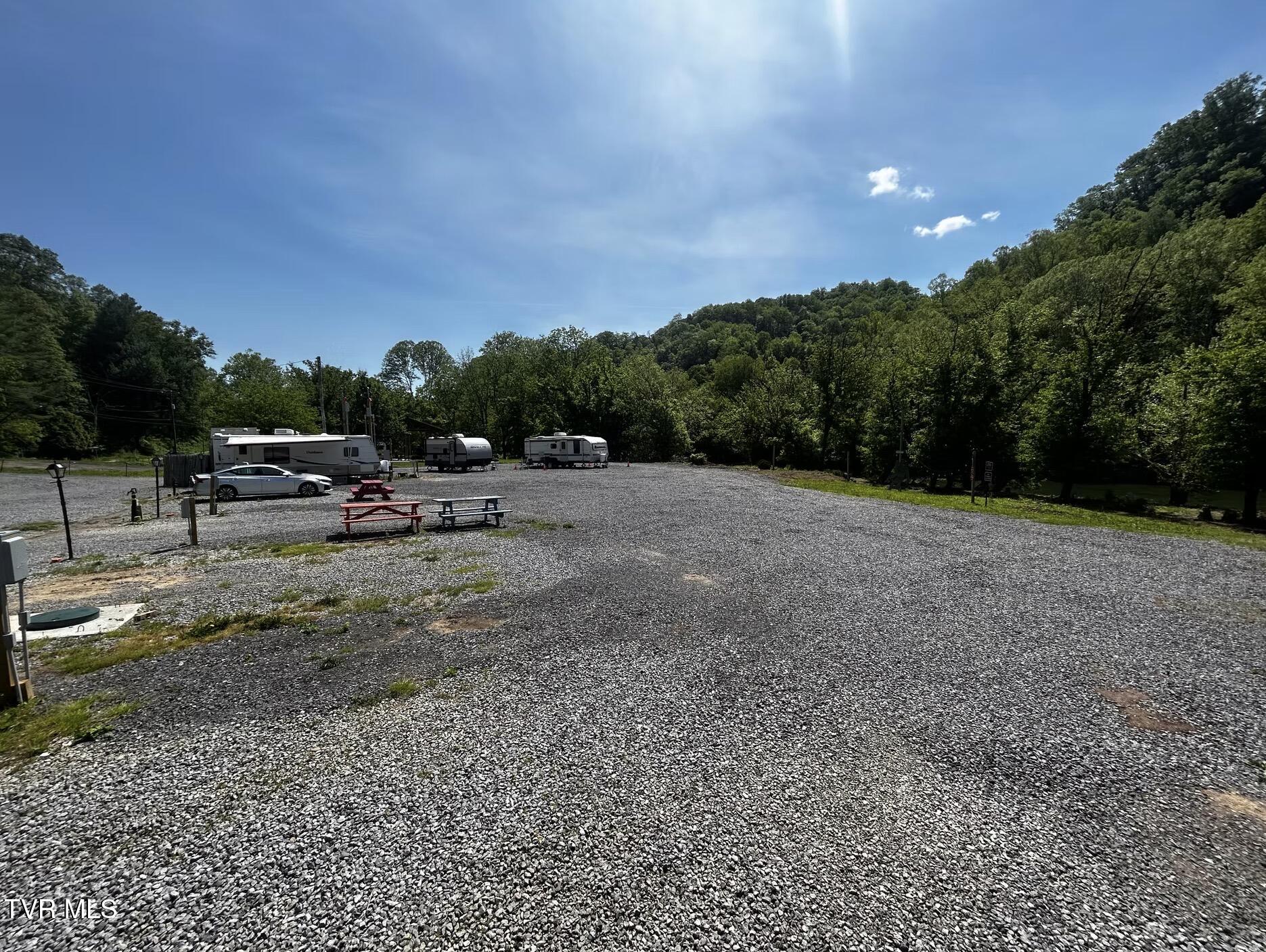 1750 Clinch River Highway Duffield, VA 24244 - Photo 2 of 31 IMG_6261