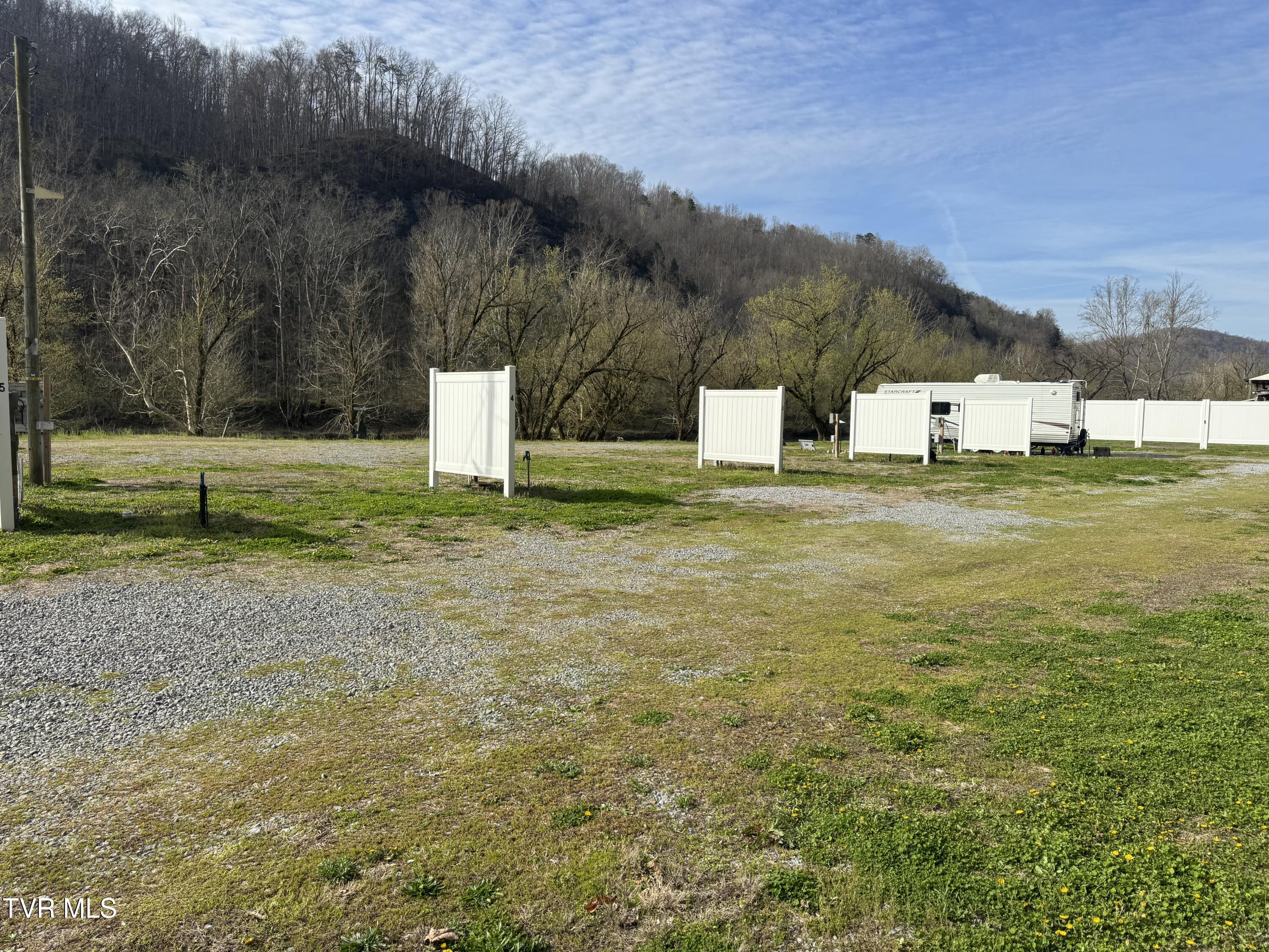 1750 Clinch River Highway Duffield, VA 24244 - Photo 5 of 31 IMG_8022