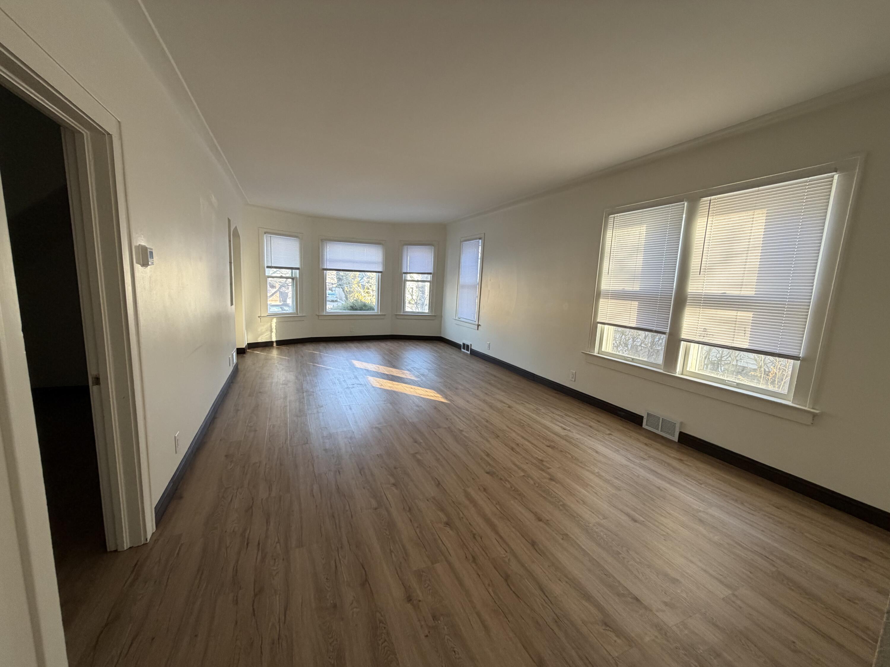 6614 5th Avenue Kenosha, WI 53143 - Photo 2 of 8 IMG_1360