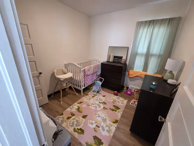 $1,500 | 6614 5th Avenue, Kenosha, WI 53143