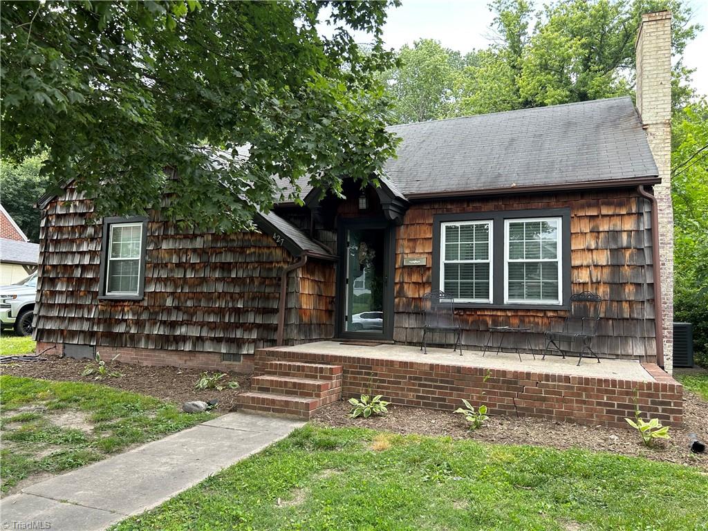 427 Spring Street Mount Airy, NC 27030 - Photo 1 of 17 Gallery Image 1