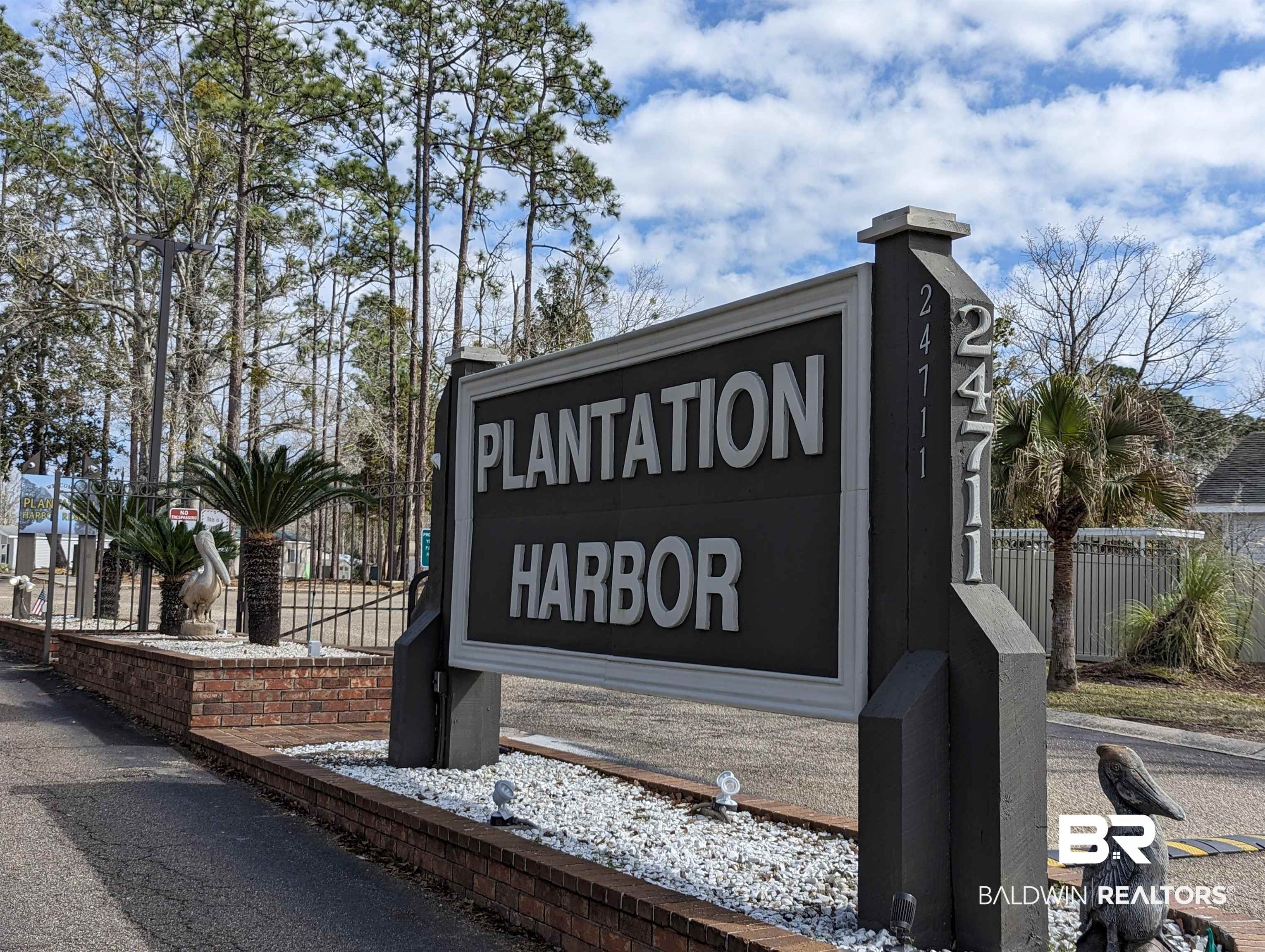 24711 Miflin Road, Unit B9 Elberta, AL 36530 - Photo 48 of 50 Gated Entrance