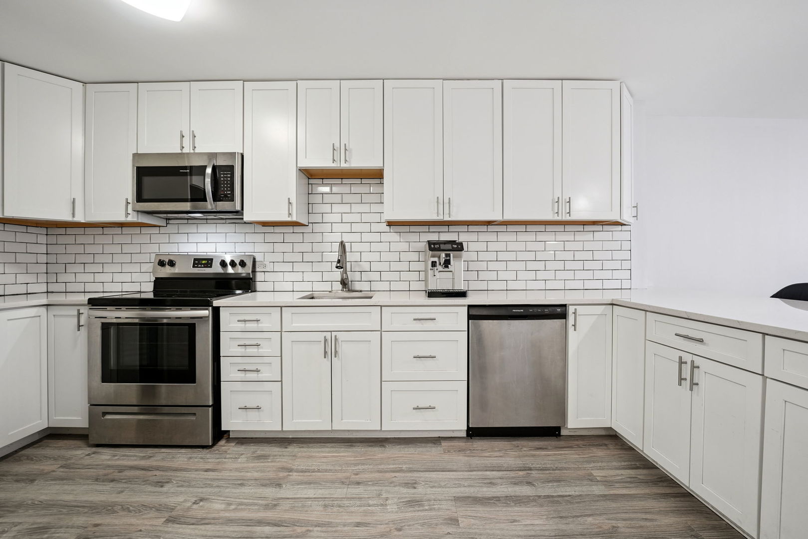 5415 North Sheridan Road, Unit 3008 Chicago, IL 60640 - Photo 6 of 27