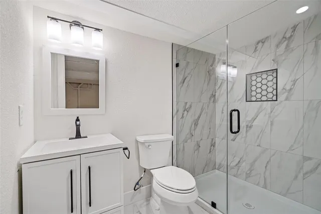 $799,500 | 2244 Hurstview Drive, Hurst, TX 76054