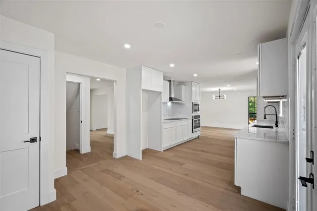 $799,500 | 2244 Hurstview Drive, Hurst, TX 76054