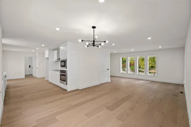 $799,500 | 2244 Hurstview Drive, Hurst, TX 76054