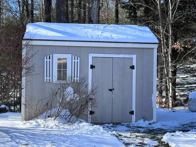 $94,000 | 16 Eric Place, Claremont, NH 03743