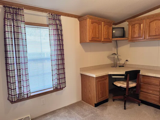 $94,000 | 16 Eric Place, Claremont, NH 03743