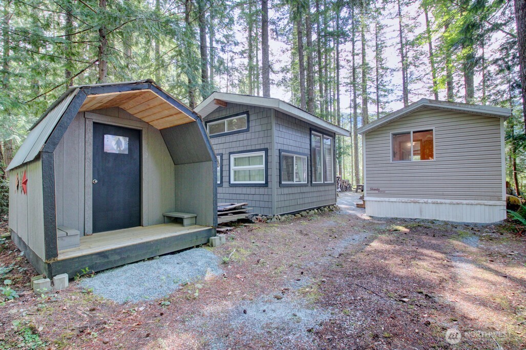 40 Riverside Drive Deming, WA 98244 - Photo 10 of 35