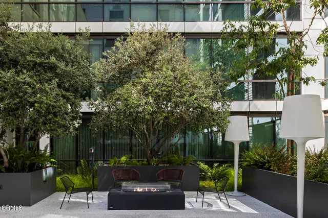 $670,000 | 400 South Broadway, Unit 911, Los Angeles, CA 90013