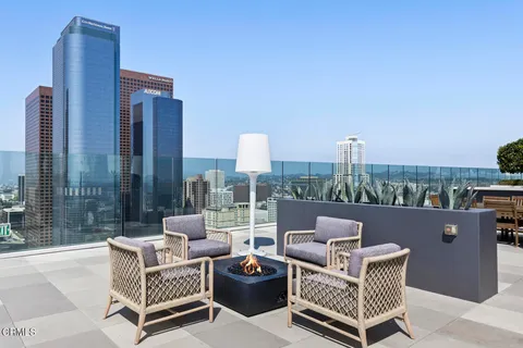 $670,000 | 400 South Broadway, Unit 911, Los Angeles, CA 90013