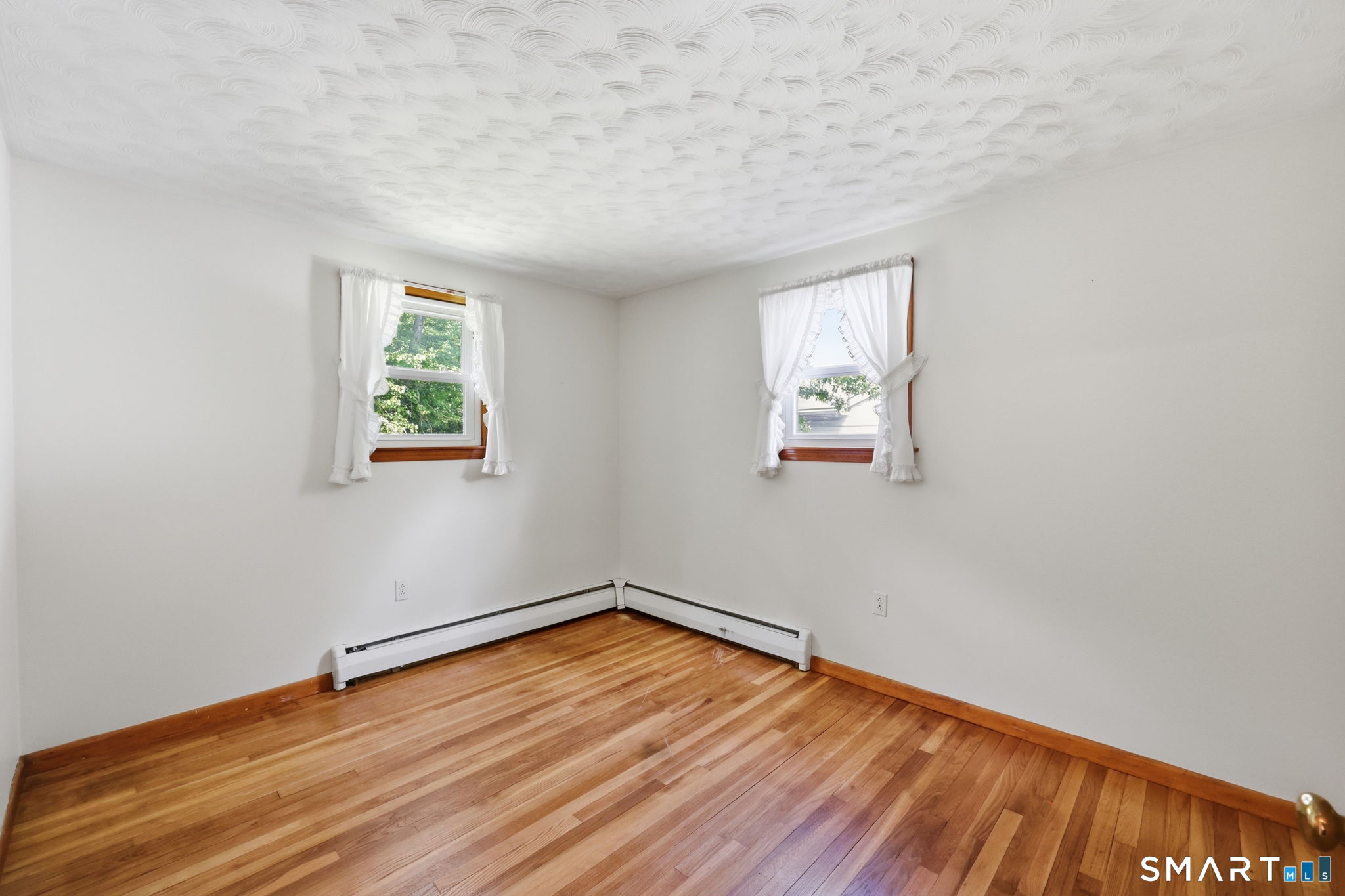 72 Steele Road Enfield, CT 06082 - Photo 25 of 37 Gallery Image 25