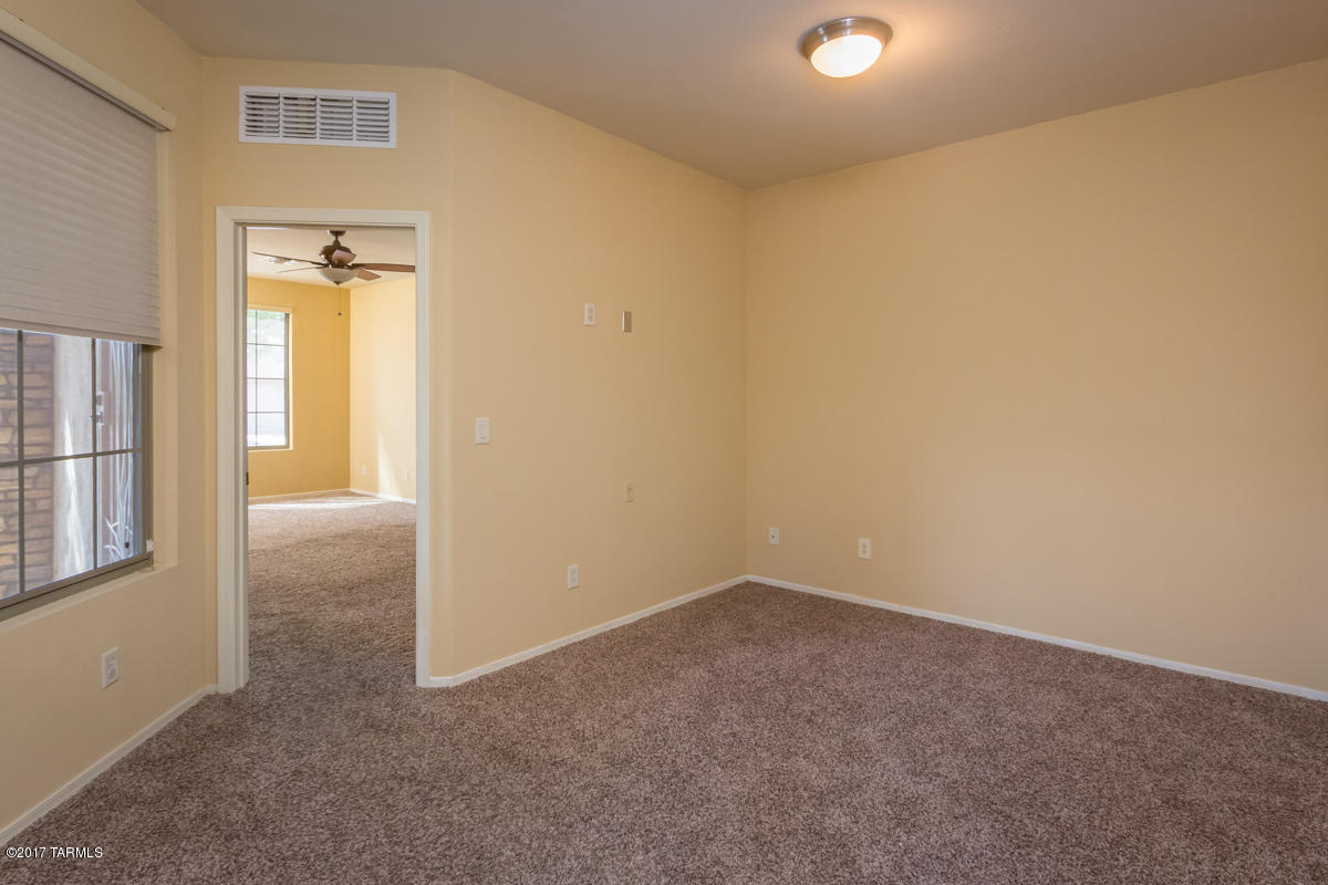 1182 West Rodriguez Road Tucson, AZ 85755 - Photo 6 of 28