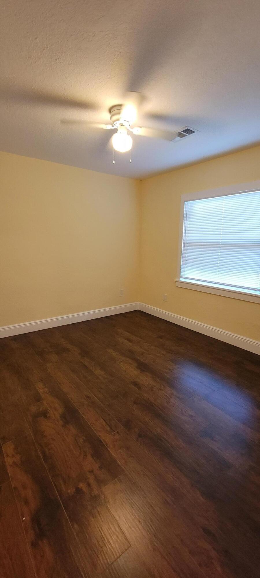 5023 Club Road Haverhill, FL 33415 - Photo 16 of 18 GUEST BEDROOM #6