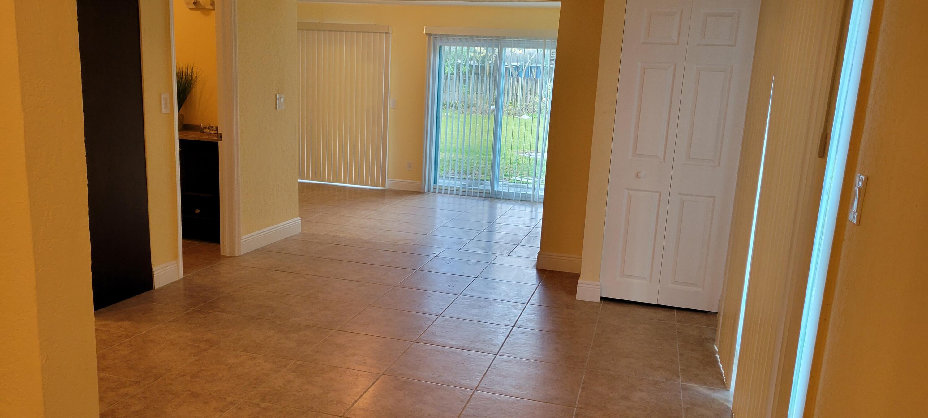 5023 Club Road Haverhill, FL 33415 - Photo 6 of 18 CLUB ROAD