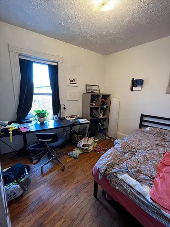 $3,995 | 59 Cedar Street, Unit 2L, Somerville, MA 02143