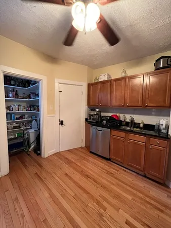 $3,995 | 59 Cedar Street, Unit 2L, Somerville, MA 02143