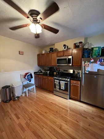 $3,995 | 59 Cedar Street, Unit 2L, Somerville, MA 02143