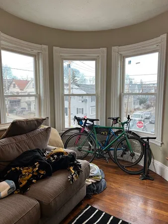 $3,995 | 59 Cedar Street, Unit 2L, Somerville, MA 02143