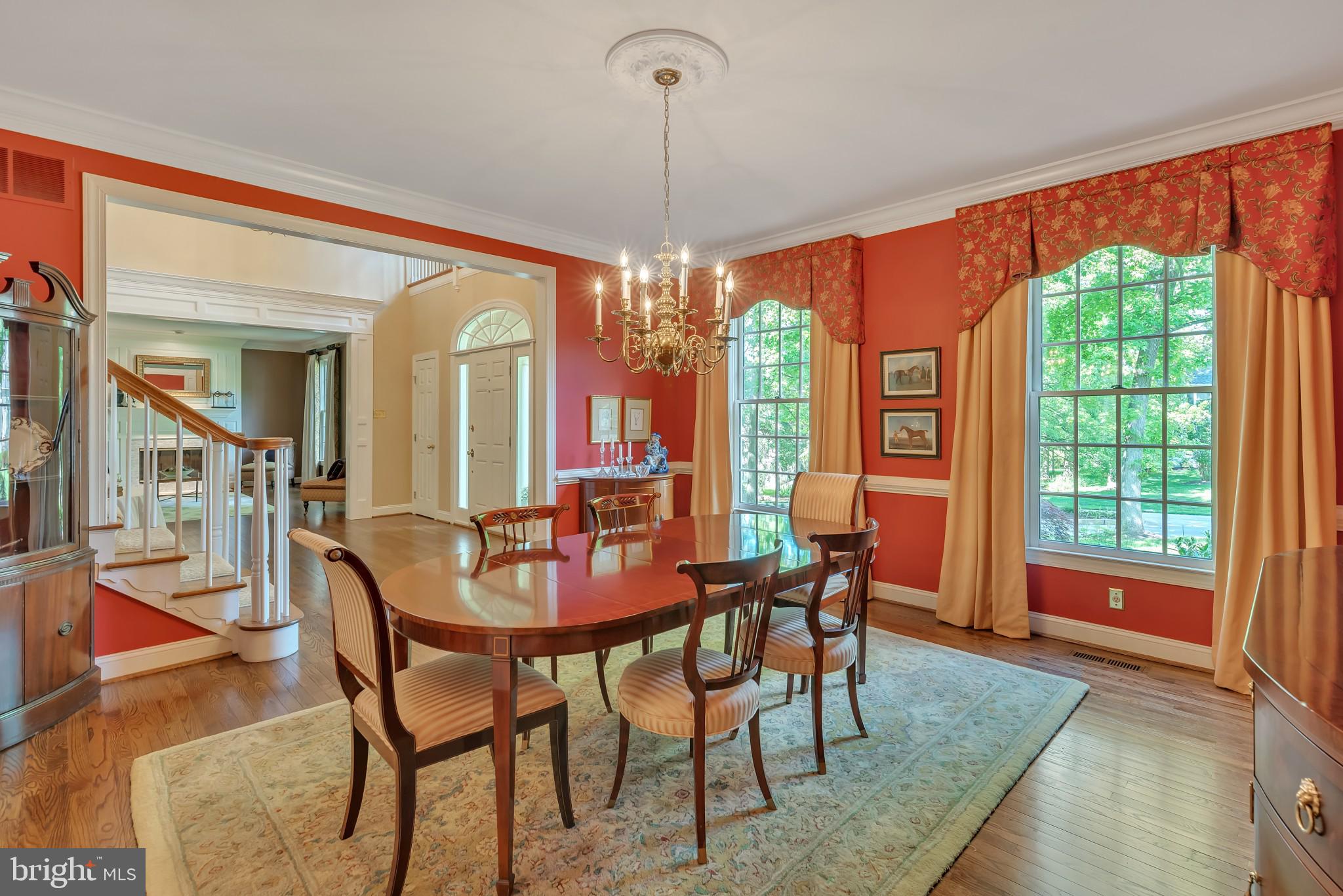 804 Dresher Way Wayne, PA 19087 - Photo 4 of 29 Dining with beautiful millwork and large windows!