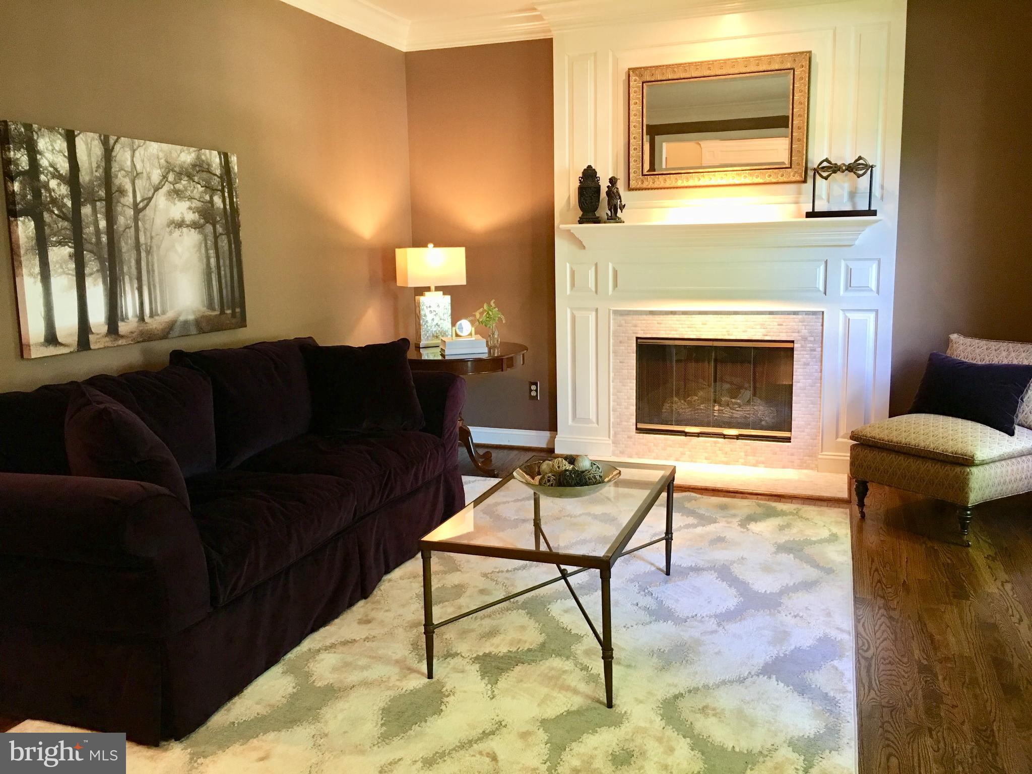 804 Dresher Way Wayne, PA 19087 - Photo 6 of 29 Living room with gas fireplace