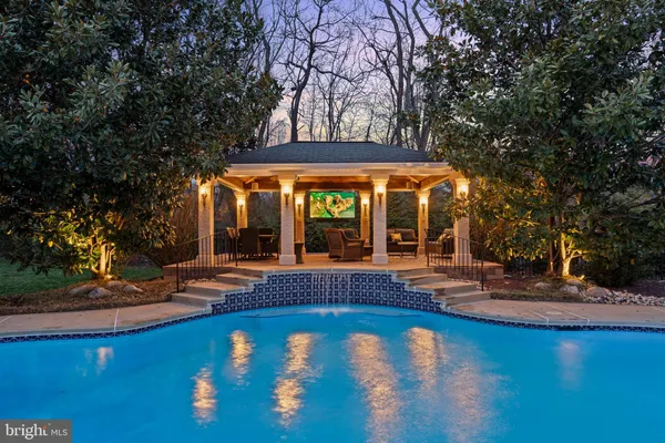 $2,350,000 | 100 East Holland Road, Holland, PA 18966