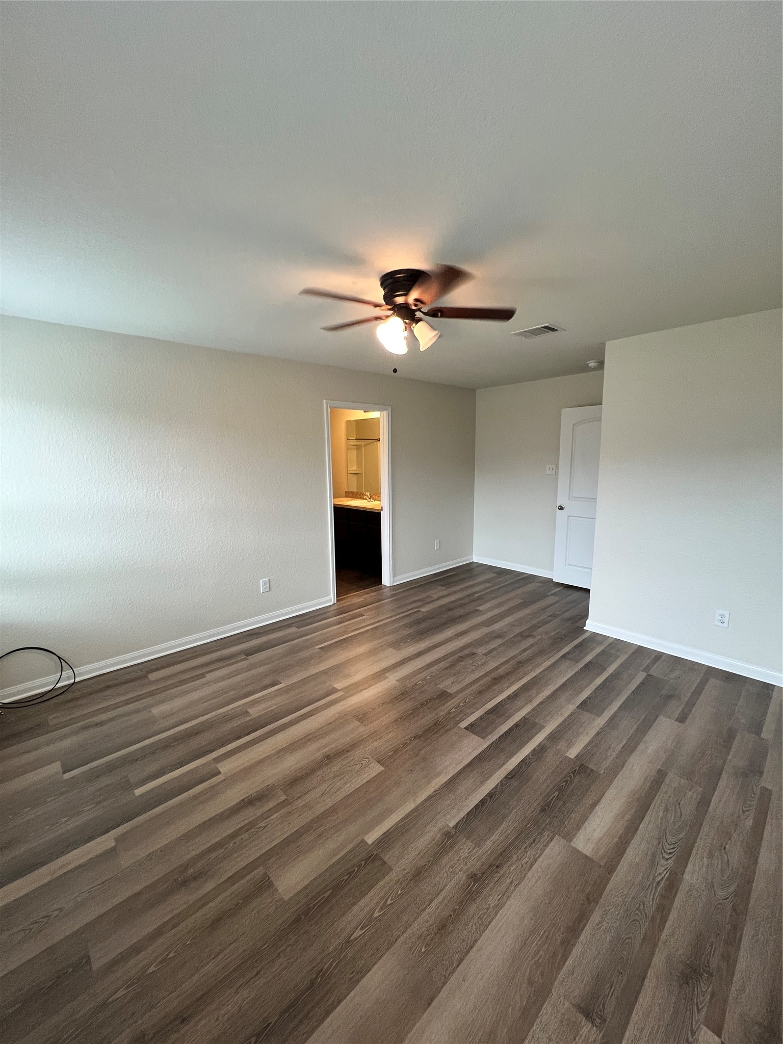 221 Koontz Loop Jarrell, TX 76537 - Photo 7 of 11