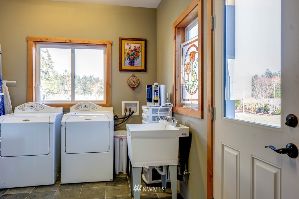 769 Patmore Road Coupeville, WA 98239 - Photo 10 of 25 Gallery Image 10