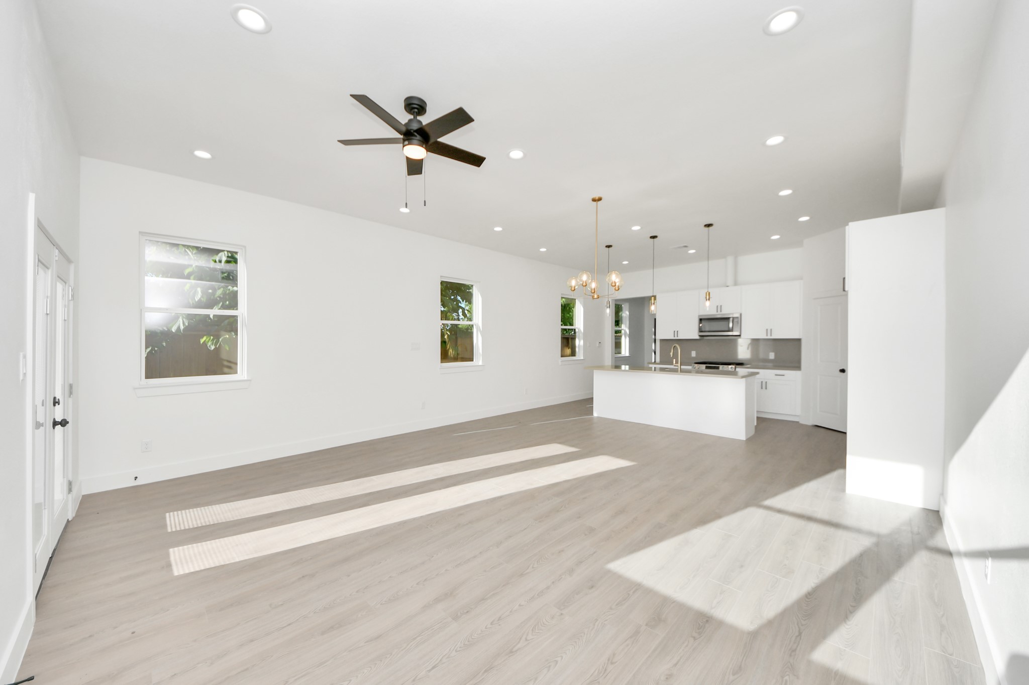 9021 Spaulding Street Houston, TX 77016 - Photo 11 of 36