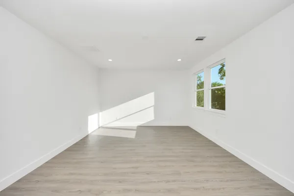 $2,250 | 9021 Spaulding Street, Houston, TX 77016