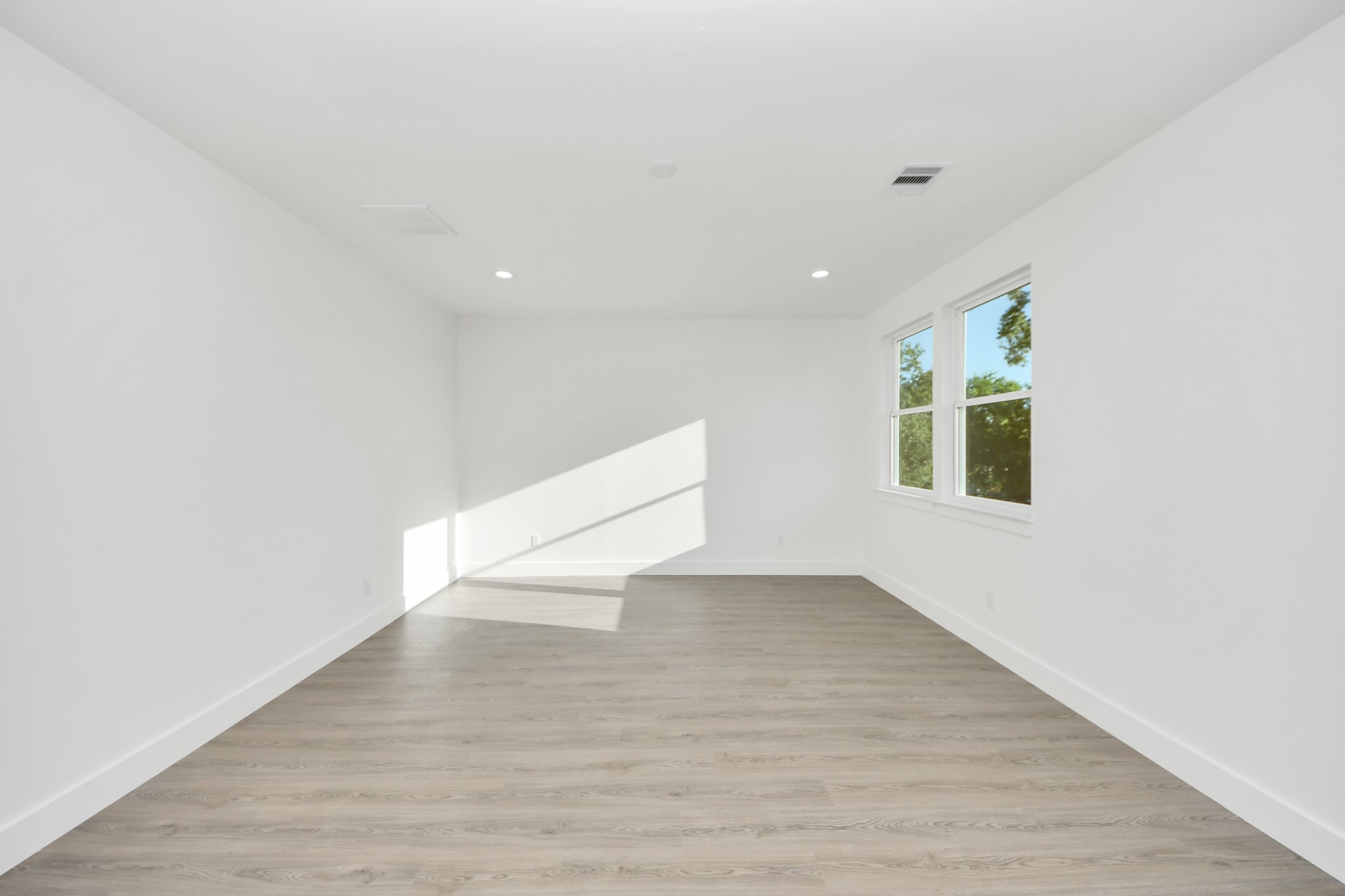 9021 Spaulding Street Houston, TX 77016 - Photo 18 of 36