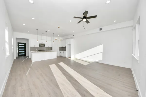 $2,250 | 9021 Spaulding Street, Houston, TX 77016