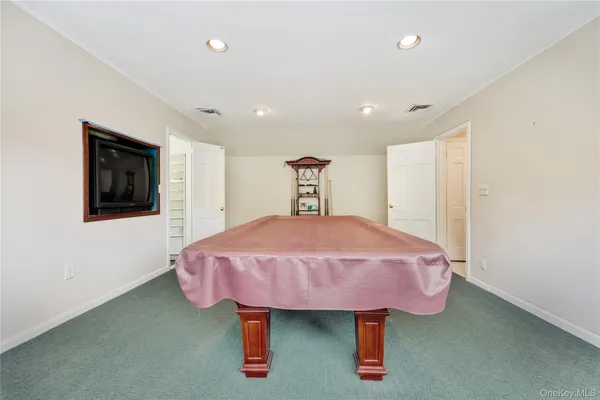 $2,099,000 | 4 Willow Lane, Hewlett, NY 11557