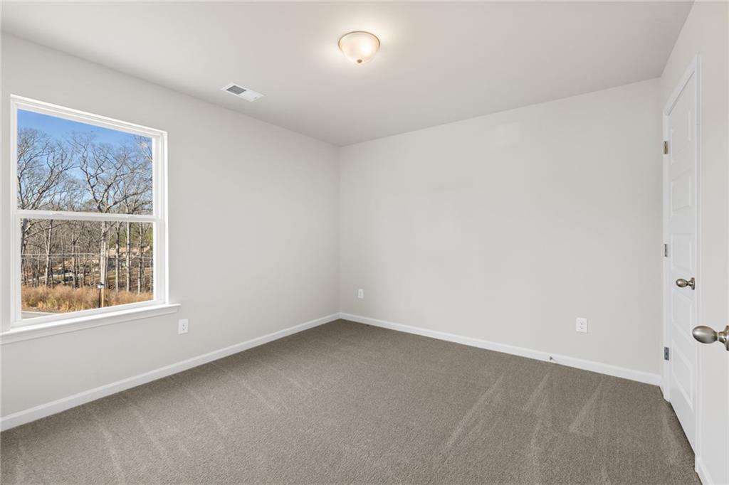 6060 Spring Way Lithonia, GA 30038 - Photo 12 of 15