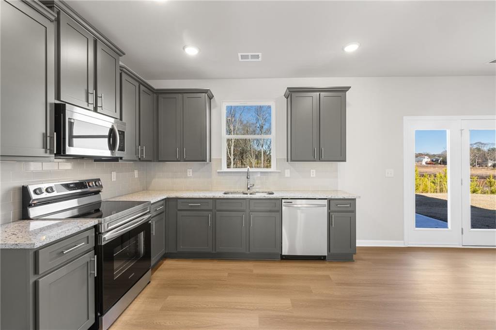 6060 Spring Way Lithonia, GA 30038 - Photo 6 of 15