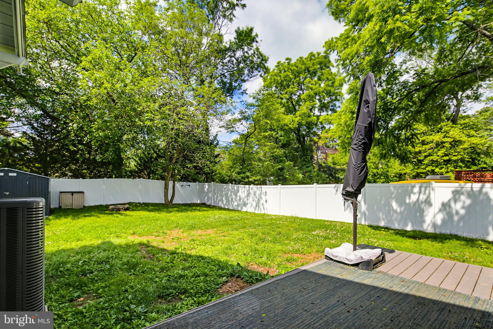 4311 Powder Mill Road Beltsville, MD 20705 - Photo 49 of 71 Composite privacy fence and pattio