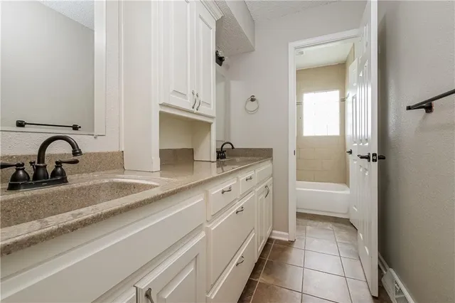 $1,845 | 1701 North Hanover Avenue, Independence, MO 64056