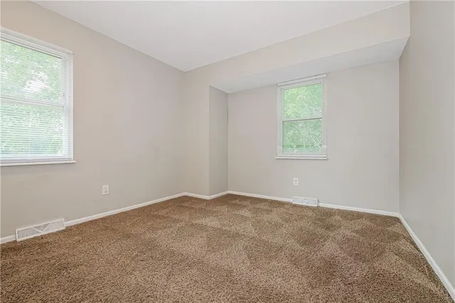 $1,845 | 1701 North Hanover Avenue, Independence, MO 64056