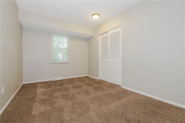 $1,845 | 1701 North Hanover Avenue, Independence, MO 64056