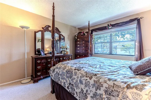 $325,000 | 11249 Riddle Drive, Spring Hill, FL 34609