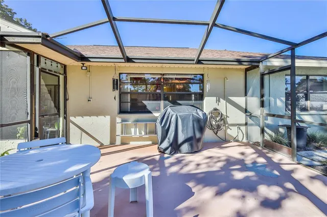 $325,000 | 11249 Riddle Drive, Spring Hill, FL 34609