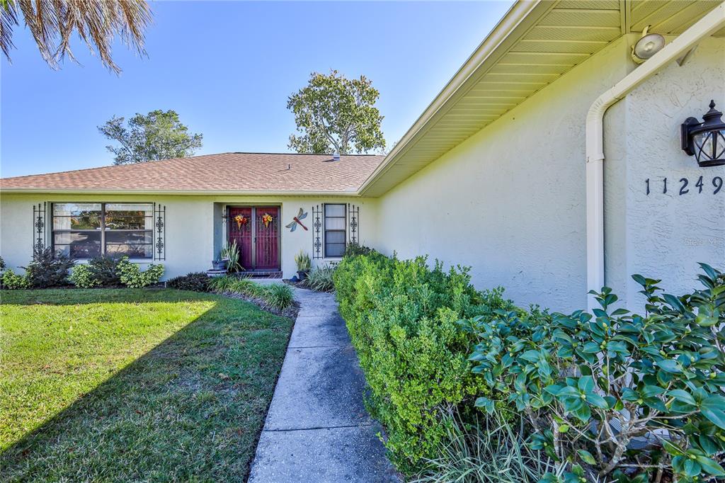 11249 Riddle Drive Spring Hill, FL 34609 - Photo 6 of 43