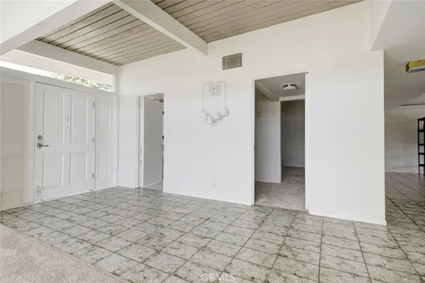 $1,099,988 | 10412 Reseda Boulevard, Porter Ranch, CA 91326