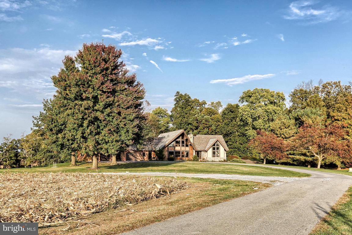277 Ridgeview Road South Elizabethtown, PA 17022 - Photo 2 of 37