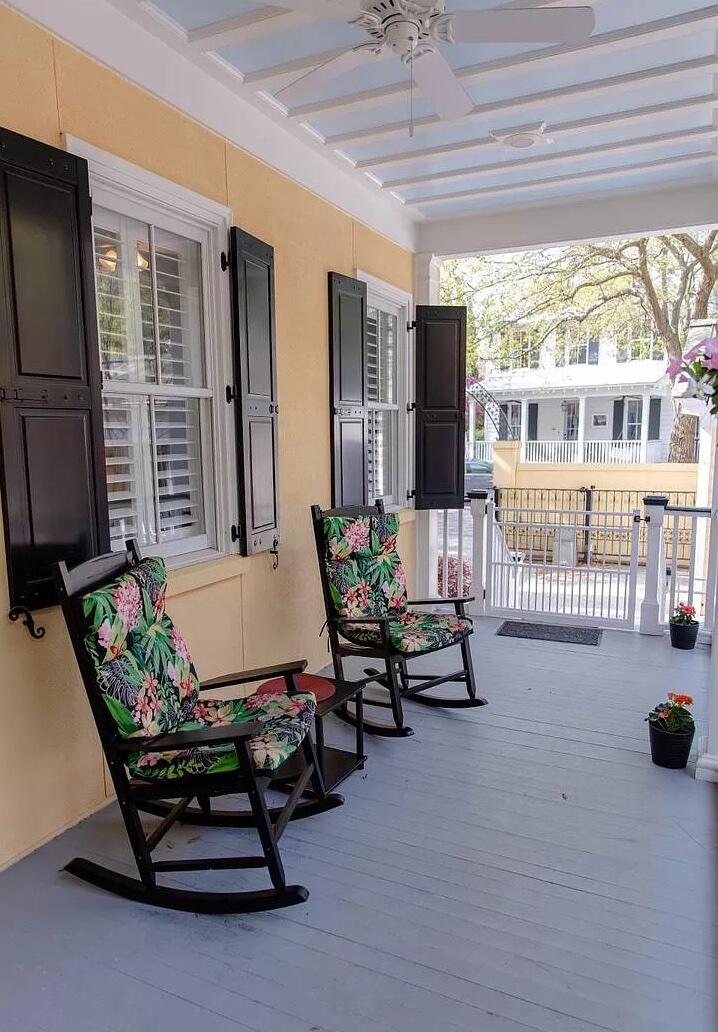 129 Jakes Lane Mount Pleasant, SC 29464 - Photo 3 of 26 22